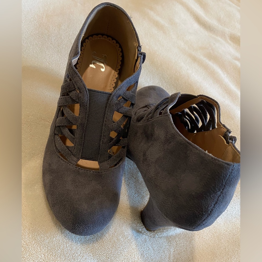 Vintage style heels